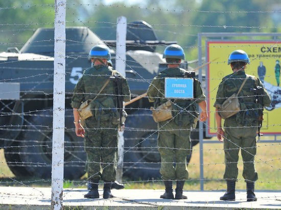 Эксперт назвал «подарком террористам» вывод российских военных из Приднестровья